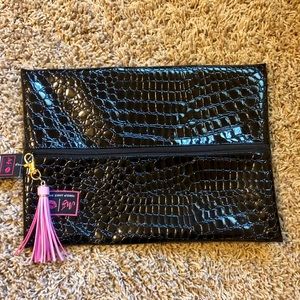 NWT Makeup Junkie Large bag
